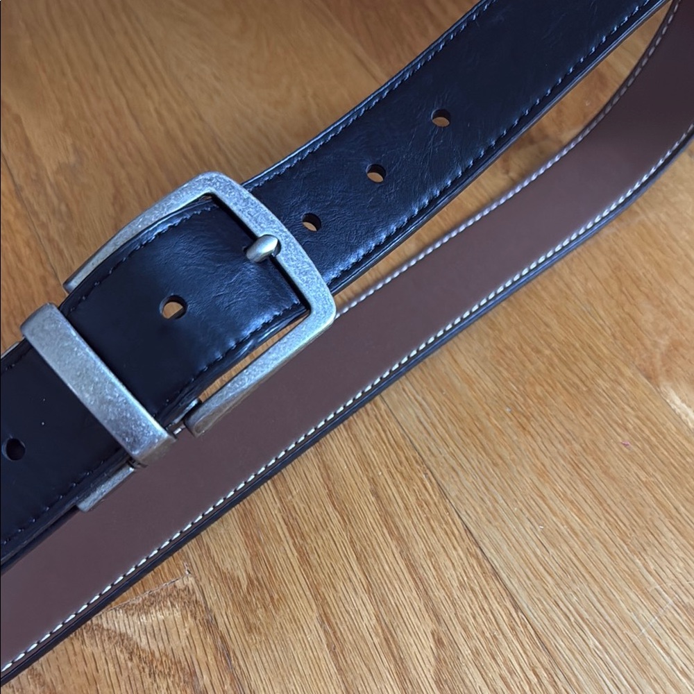 Men's Reversible Black / Brown Belt Small (30-33)